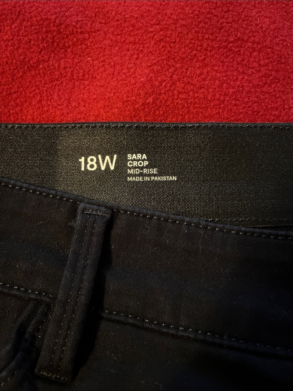 Liz Claiborne Black Women's Crop Jeans - 18W